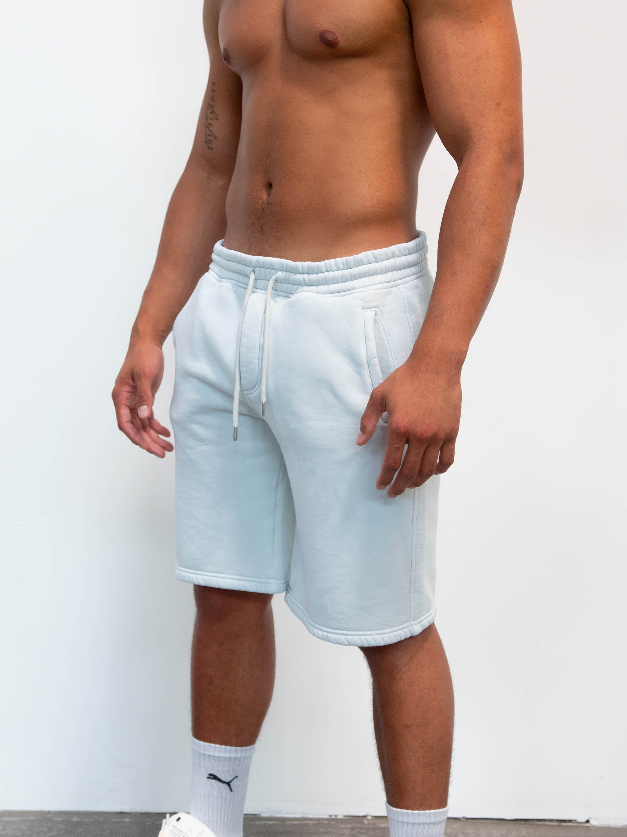 BLANK SHORTS WASHED BLUE BLUSH