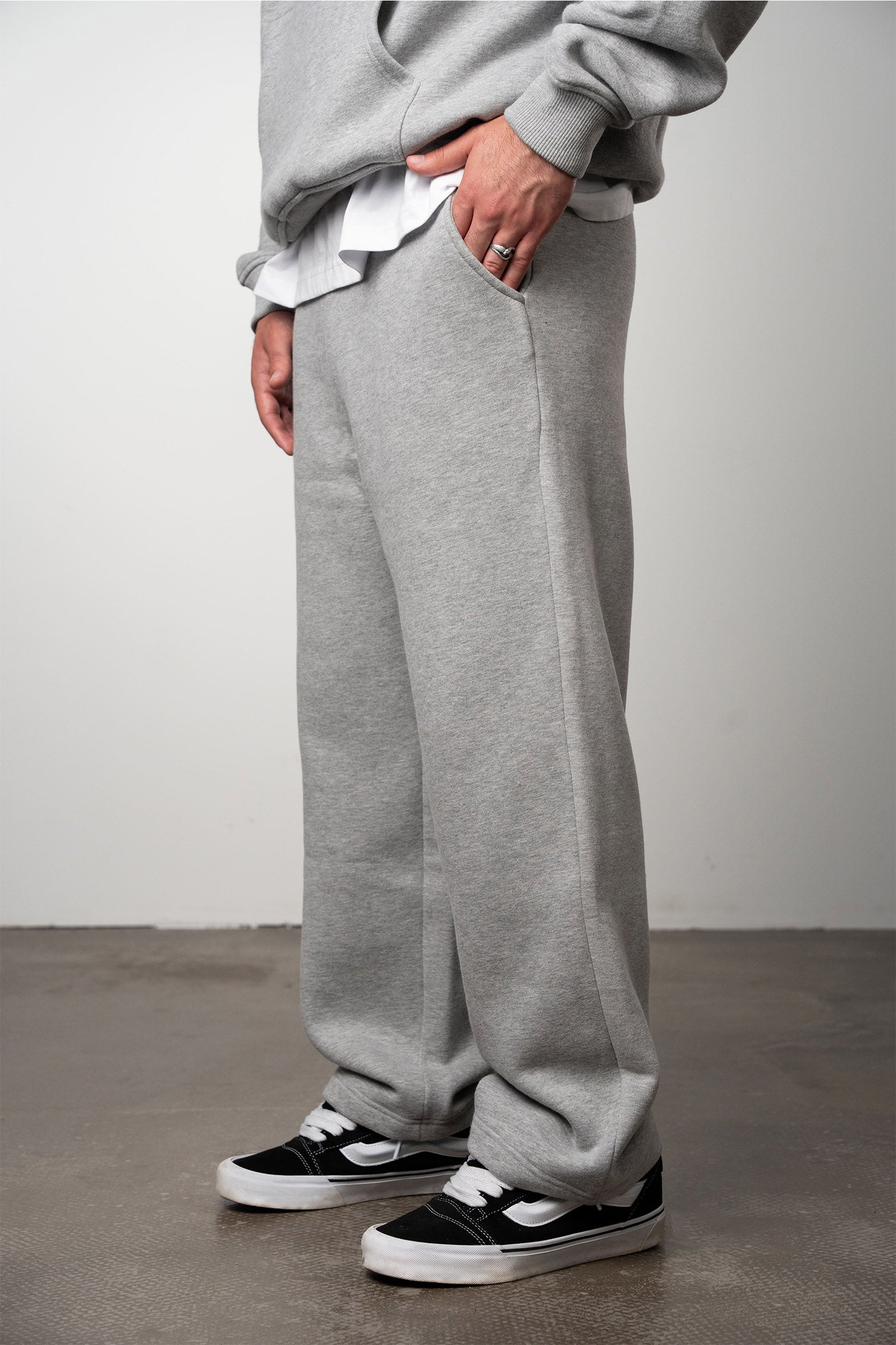 High quality jogger manufactured in Europe (Istanbul)